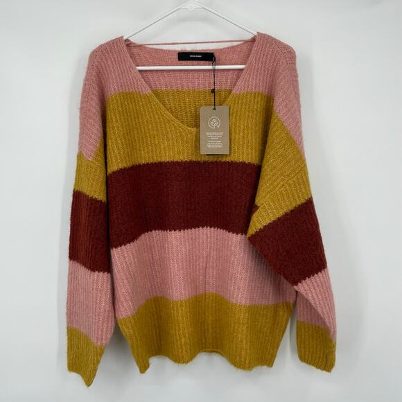 VERO MODA Julie Bar Stripe V-neck Sweater In Chai Tea Stripe Size Small NWT - Picture 2 of 8